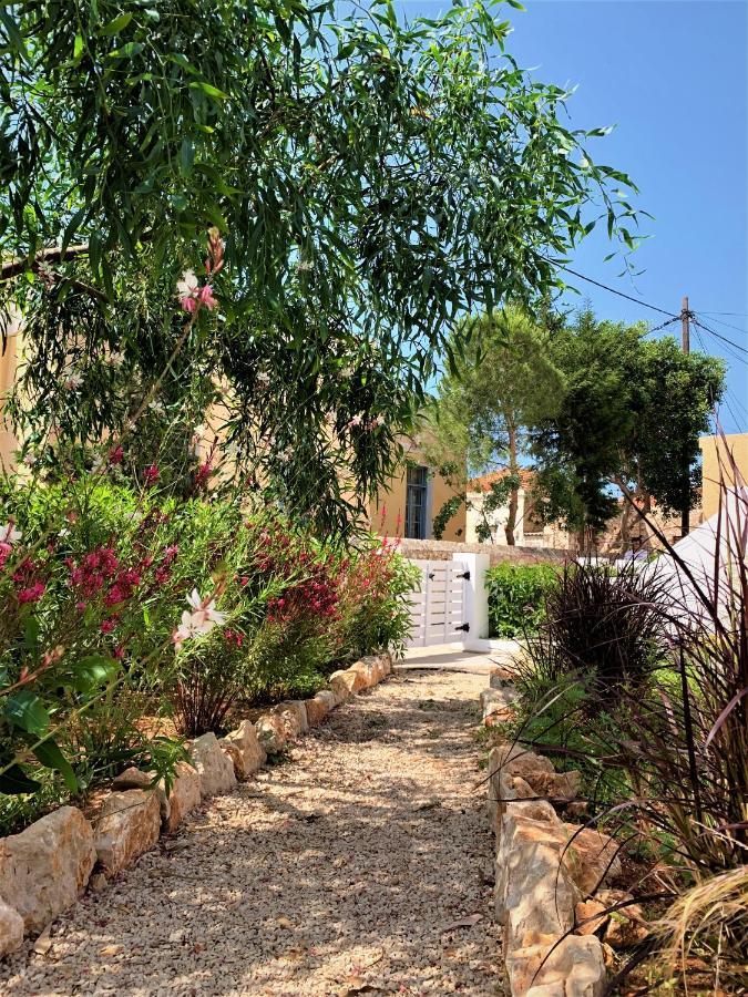 Villa Miranda Chalki Town Exteriör bild